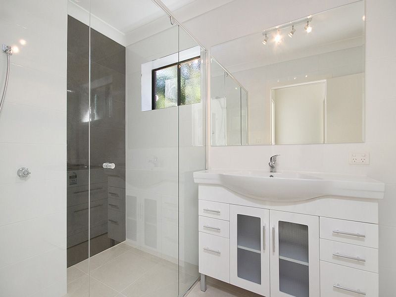 40 Crucis Street, Coorparoo QLD 4151