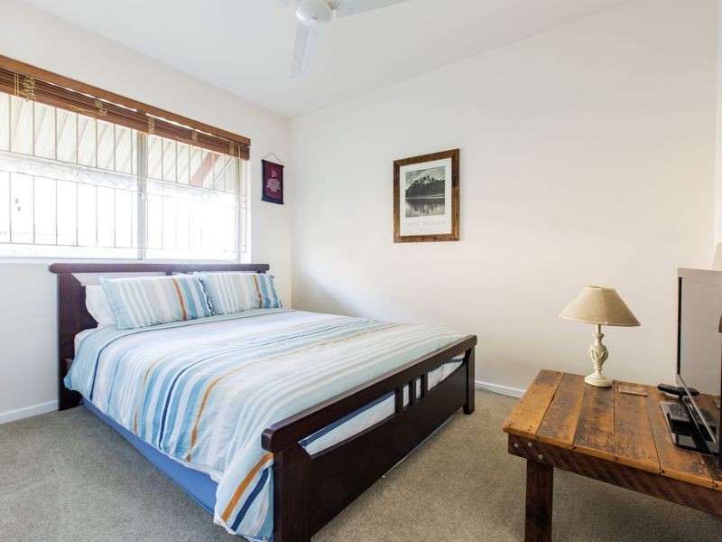 2/26 Kirkland Avenue, Coorparoo QLD 4151