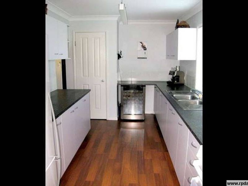 11 Pitney Street, Camp Hill QLD 4152