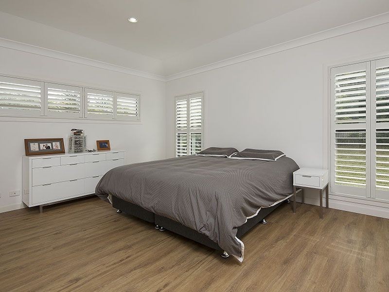 54 Waverley Road, Camp Hill QLD 4152