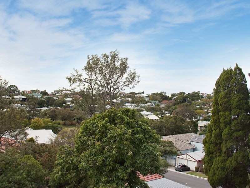 122 Chatsworth Road, Coorparoo QLD 4151