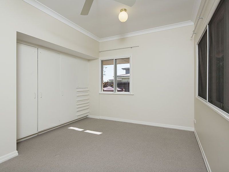 63 Barker Street, East Brisbane QLD 4169