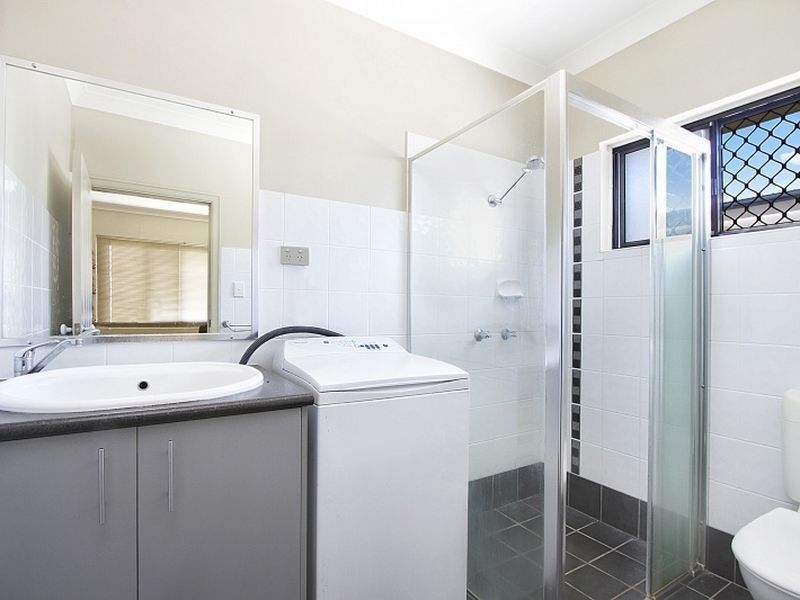 8/8 Kitchener Street, Coorparoo QLD 4151