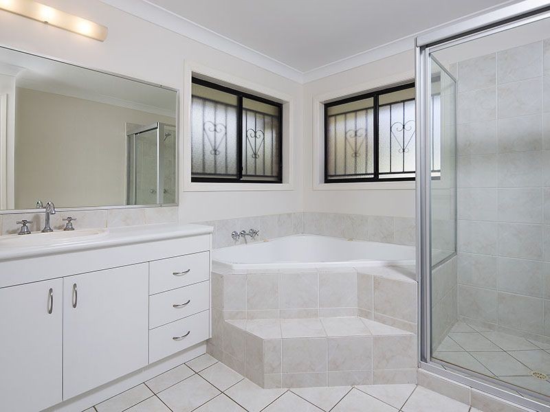 31 Alan Crescent, Eight Mile Plains QLD 4113