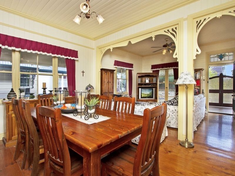 24 Shakespeare Street, Coorparoo QLD 4151