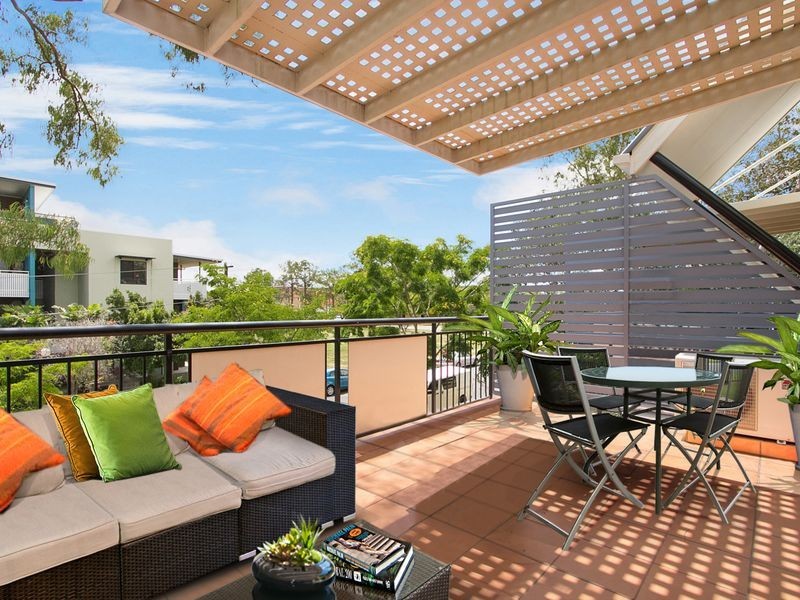 26/55 Harries Road, Coorparoo QLD 4151