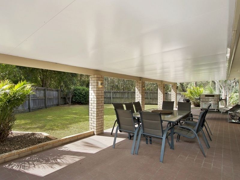 38 Blue Grass Crescent, Eight Mile Plains QLD 4113