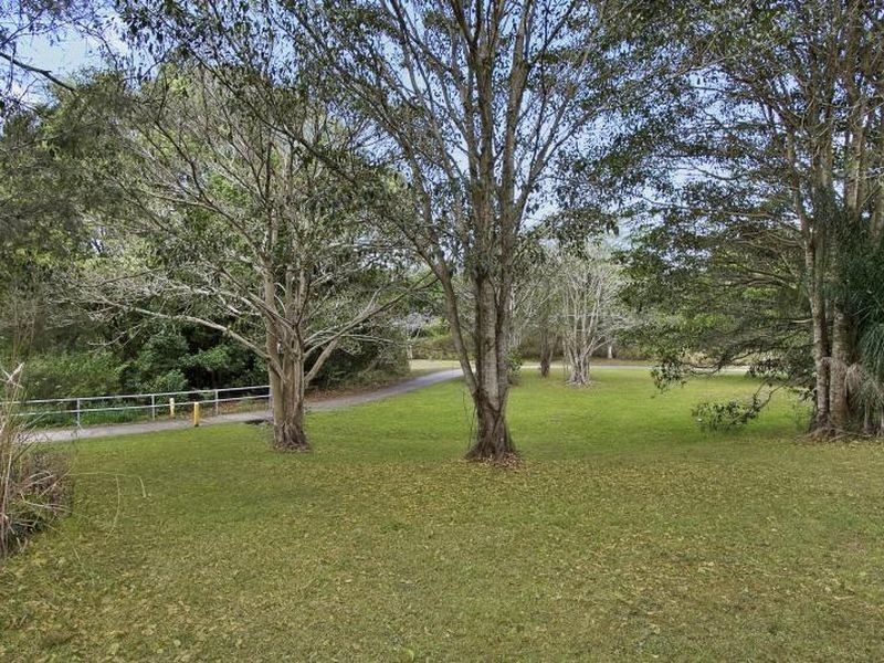 38 Blue Grass Crescent, Eight Mile Plains QLD 4113