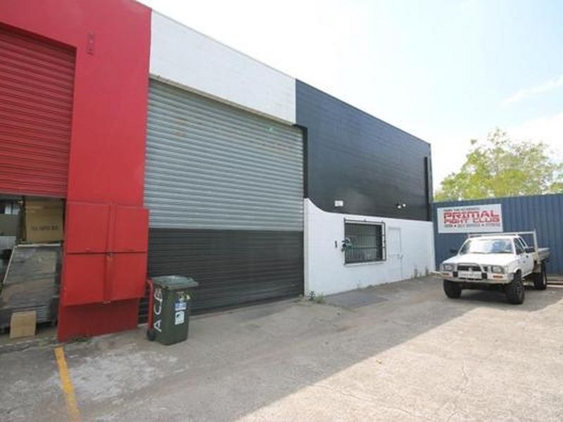 1/8 Container Street, Tingalpa QLD 4173