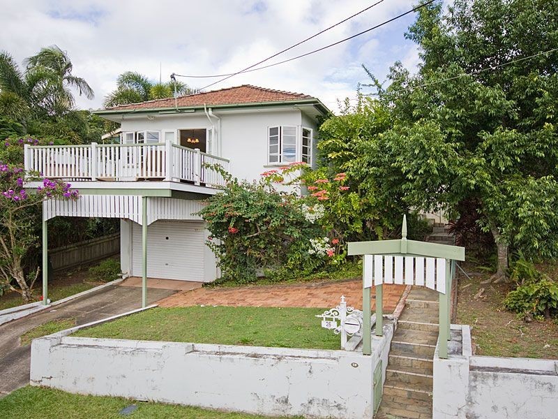 26 Hebe Street, Bardon QLD 4065