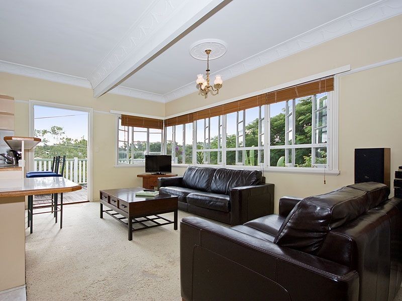 26 Hebe Street, Bardon QLD 4065