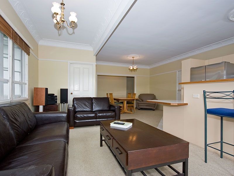 26 Hebe Street, Bardon QLD 4065