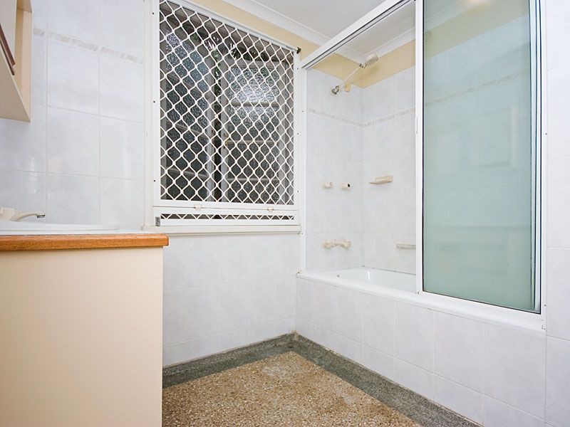 26 Hebe Street, Bardon QLD 4065