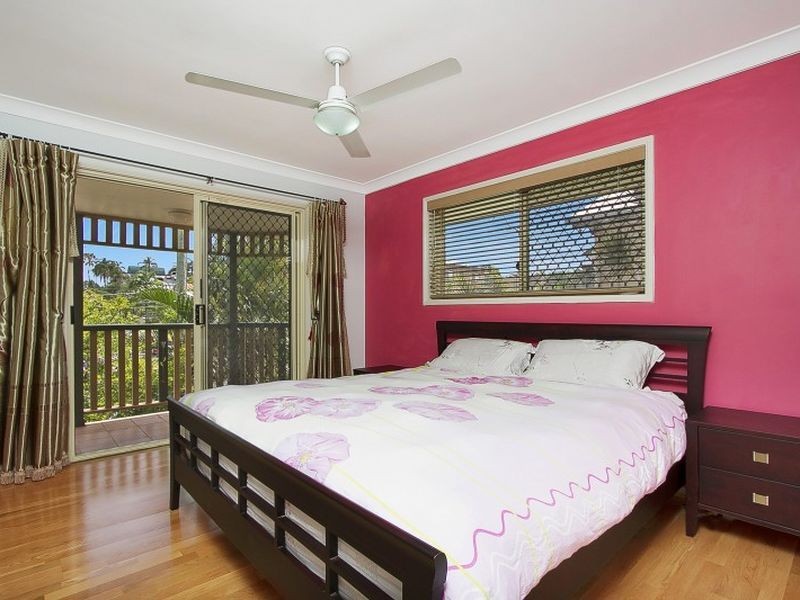 1/70 Denman Street, Greenslopes QLD 4120