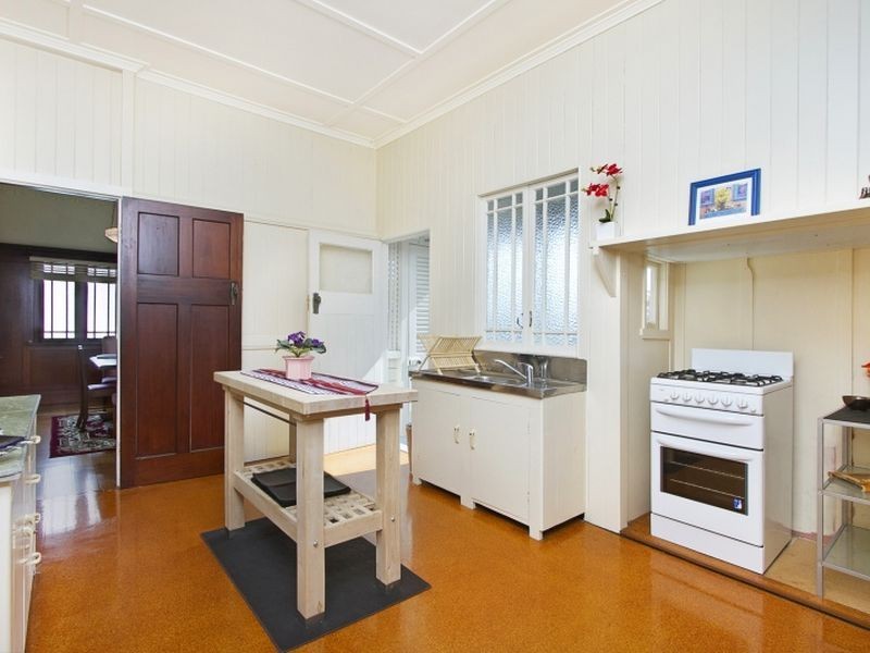 40 Percival Terrace, Holland Park QLD 4121