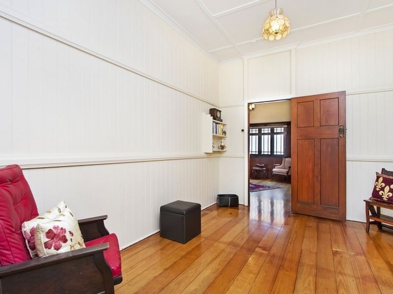 40 Percival Terrace, Holland Park QLD 4121