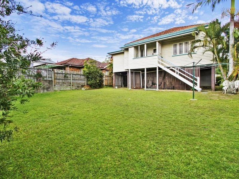 40 Percival Terrace, Holland Park QLD 4121