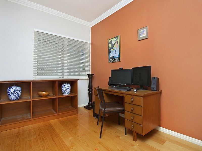 37 Combles Road, Camp Hill QLD 4152