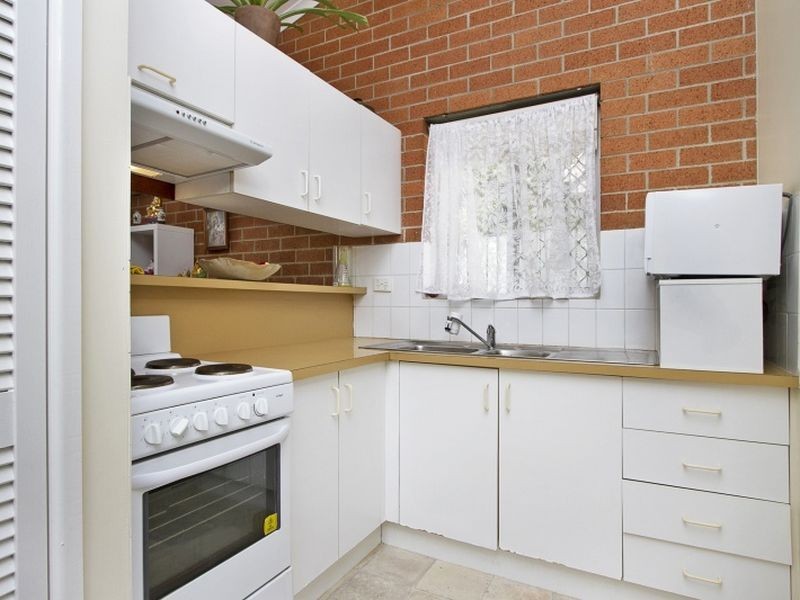 11/16 Barnsley Street, West End QLD 4101