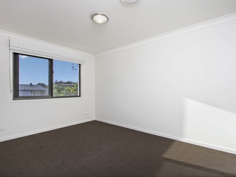 2/40 Days Avenue, Yeronga QLD 4104