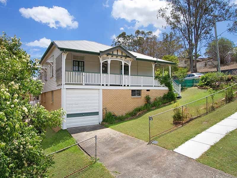 76 Greens Road, Coorparoo QLD 4151