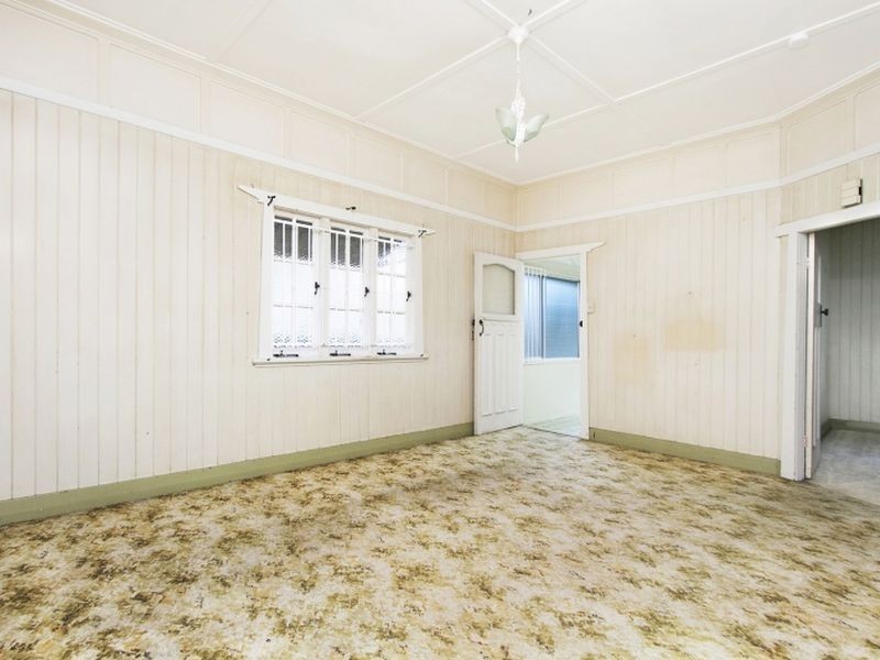 27 Hunter Street, Greenslopes QLD 4120