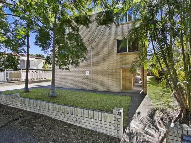 1/28 Birdwood Street, Coorparoo QLD 4151