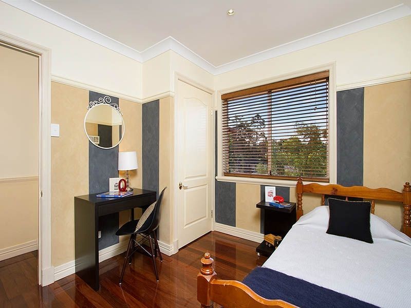 34 Breslin Street, Carina QLD 4152