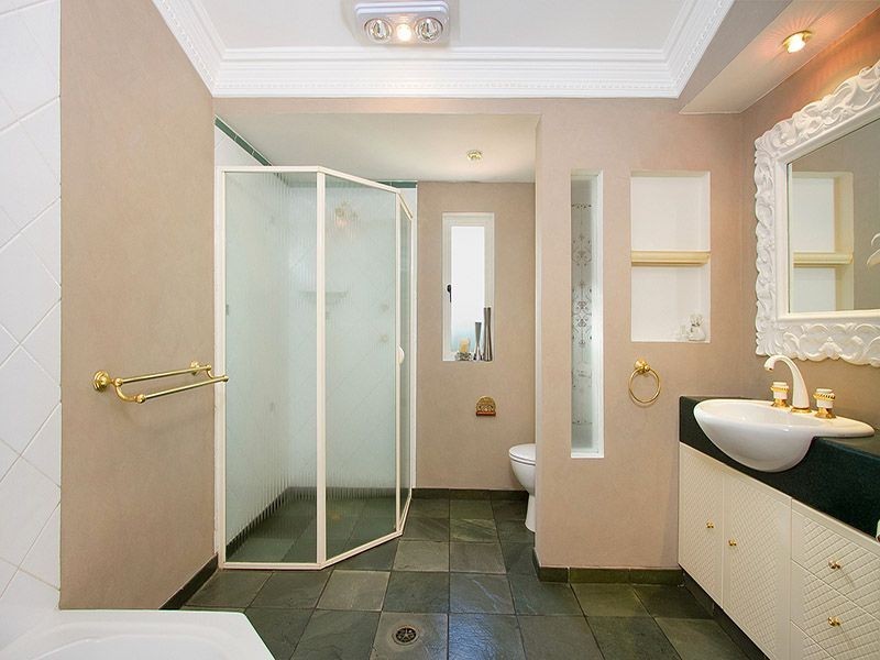 34 Breslin Street, Carina QLD 4152