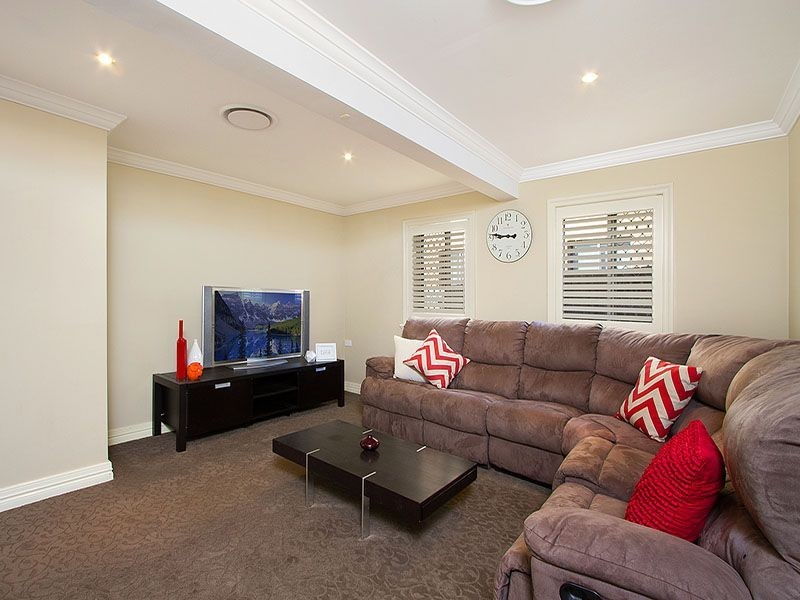 34 Breslin Street, Carina QLD 4152