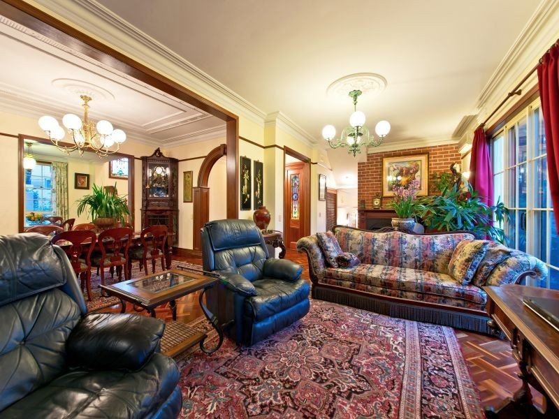 160 Wynnum Road, Norman Park QLD 4170