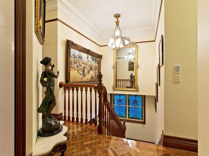 160 Wynnum Road, Norman Park QLD 4170