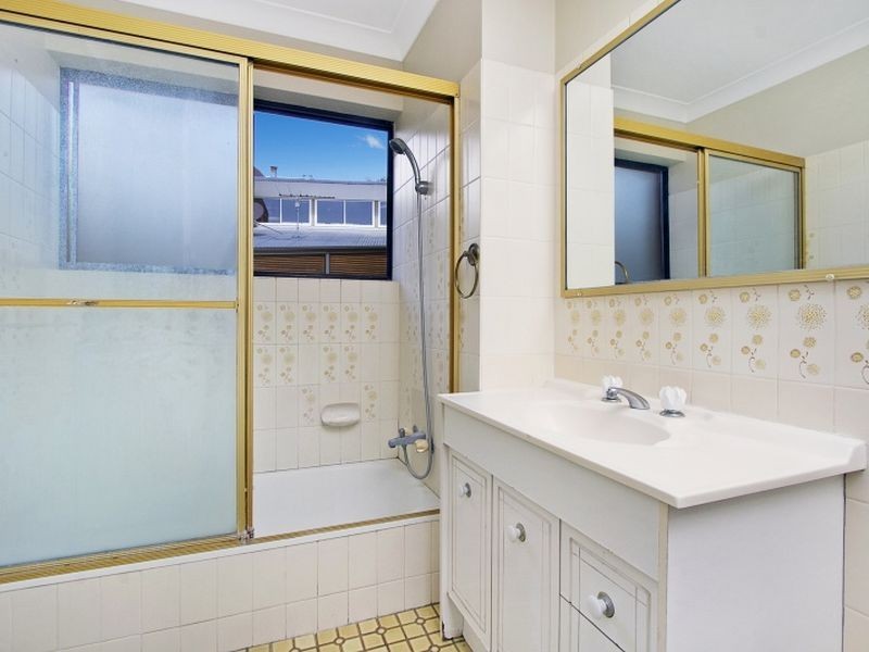 3/304 Cavendish Road, Coorparoo QLD 4151