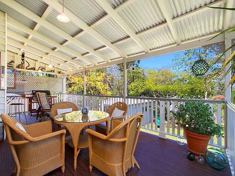 35 Woodrow Drive, Coorparoo QLD 4151