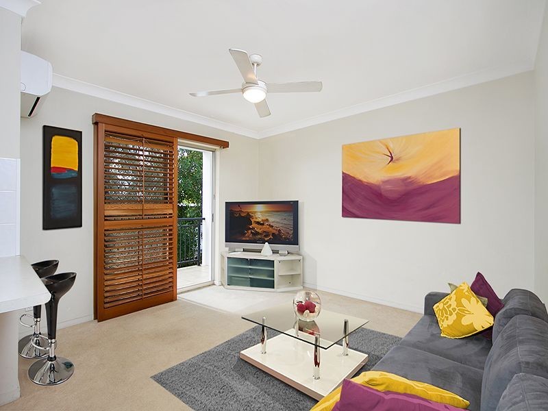 3/42 Nicklin Street, Coorparoo QLD 4151