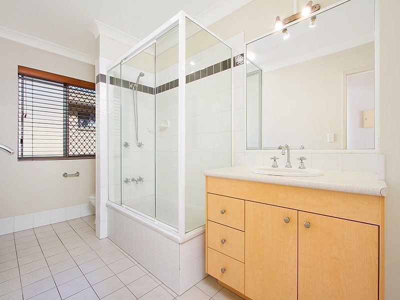 3/42 Nicklin Street, Coorparoo QLD 4151