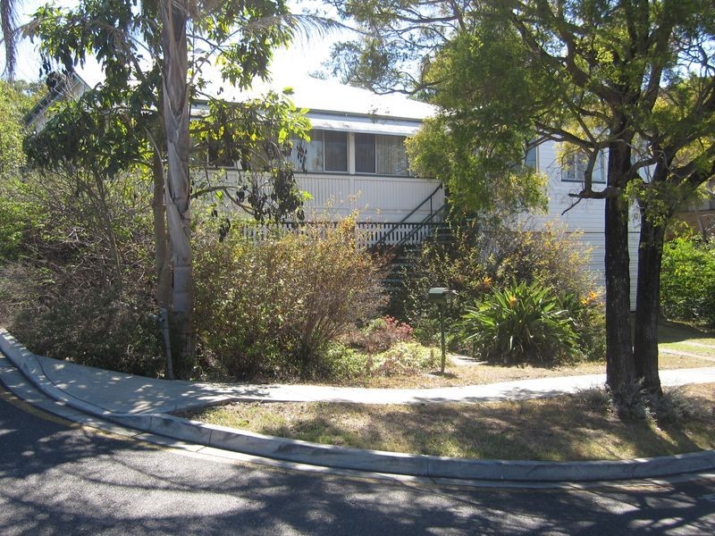 19 Talbot Street, Coorparoo QLD 4151