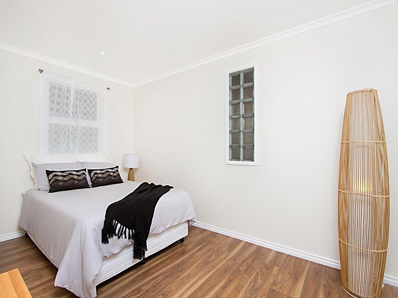 13A Thomas Street, Greenslopes QLD 4120