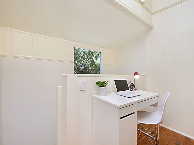 13A Thomas Street, Greenslopes QLD 4120