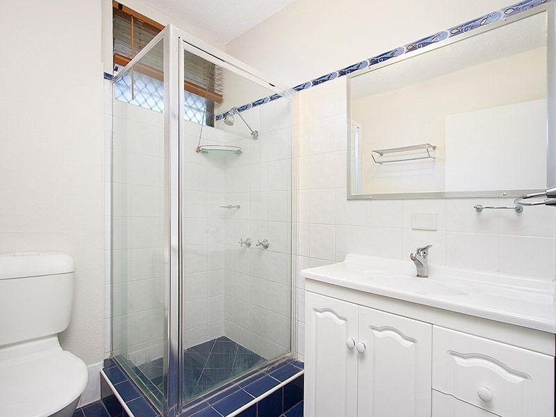 2/16 Ernest Street, Greenslopes QLD 4120