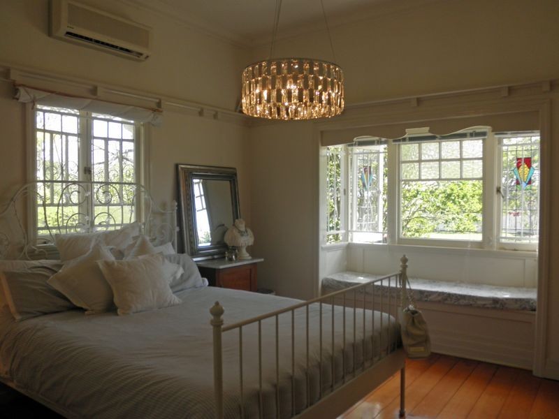 33 Woodrow Drive, Coorparoo QLD 4151