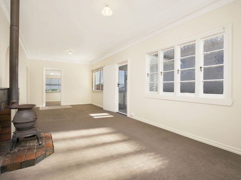 26 Henderson Street, Camp Hill QLD 4152