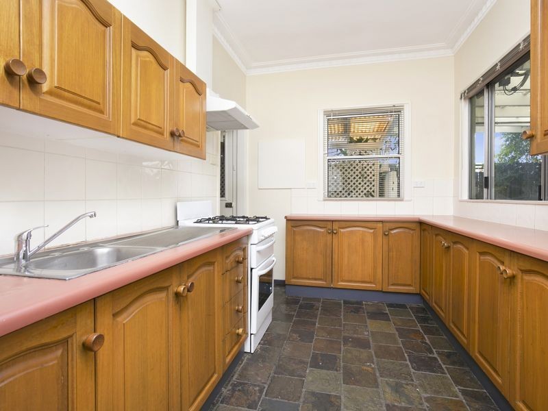 26 Henderson Street, Camp Hill QLD 4152