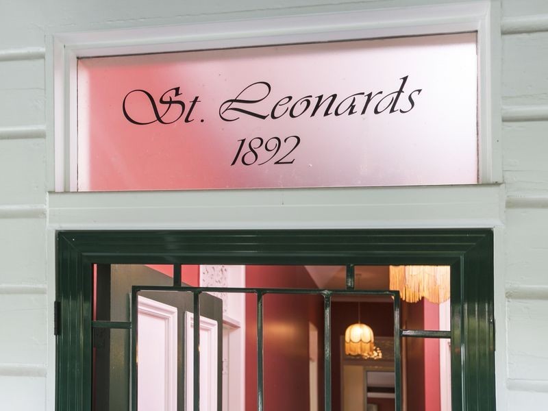 16 St Leonards Street, Coorparoo QLD 4151