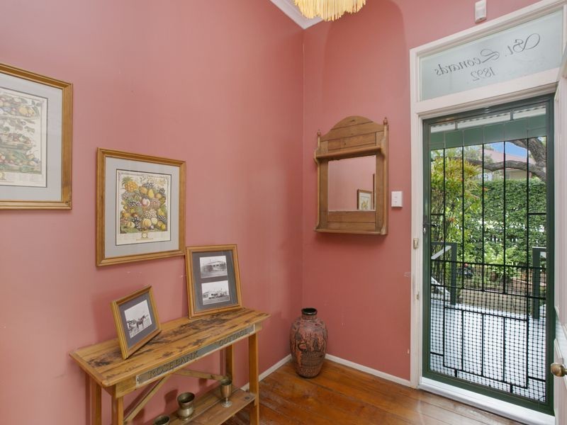 16 St Leonards Street, Coorparoo QLD 4151