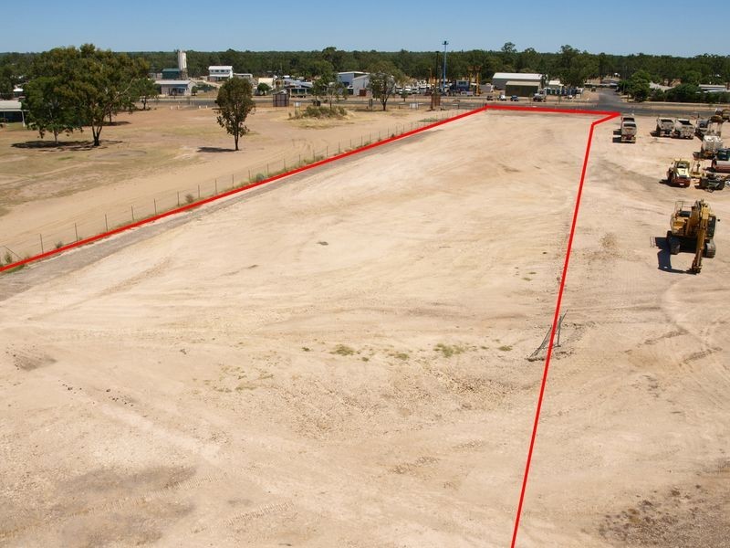 12 Leichhardt Highway, Miles QLD 4415