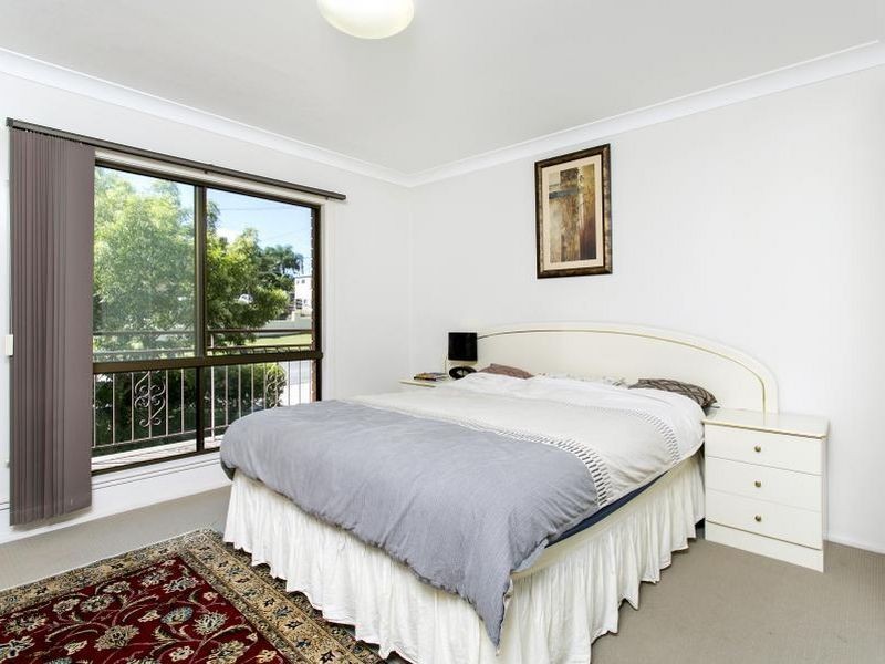 22 Ridge Street, Greenslopes QLD 4120