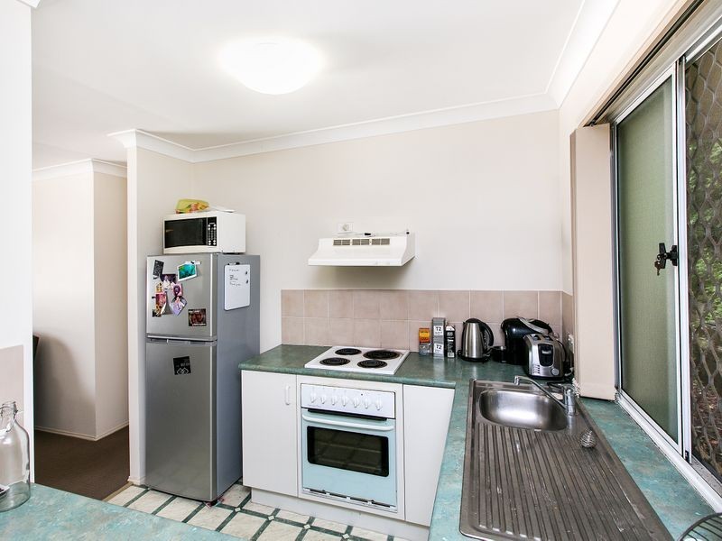 63 Roseglen Street, Greenslopes QLD 4120