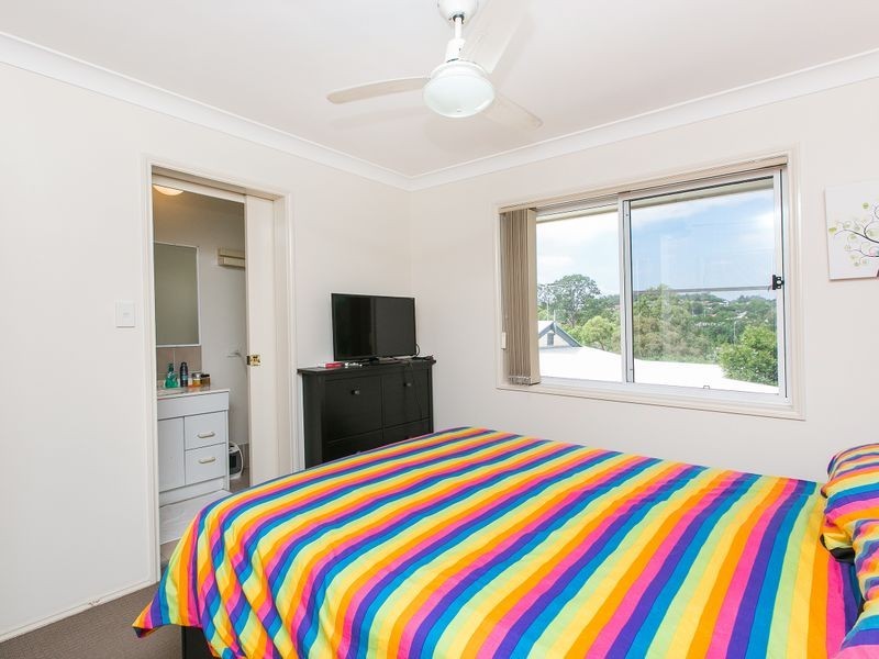 63 Roseglen Street, Greenslopes QLD 4120