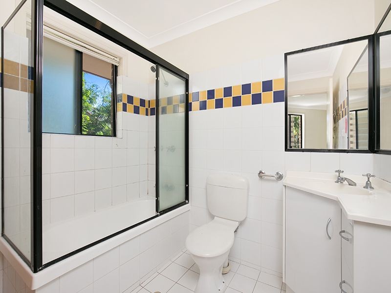 1/12 Newton Street, Coorparoo QLD 4151